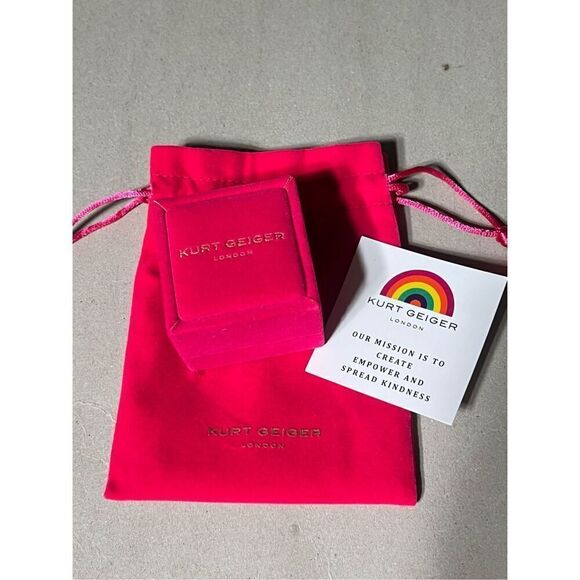 Kurt Geiger NWT Pave Emerald Octavia Ring Size 6 - Picture 8 of 8